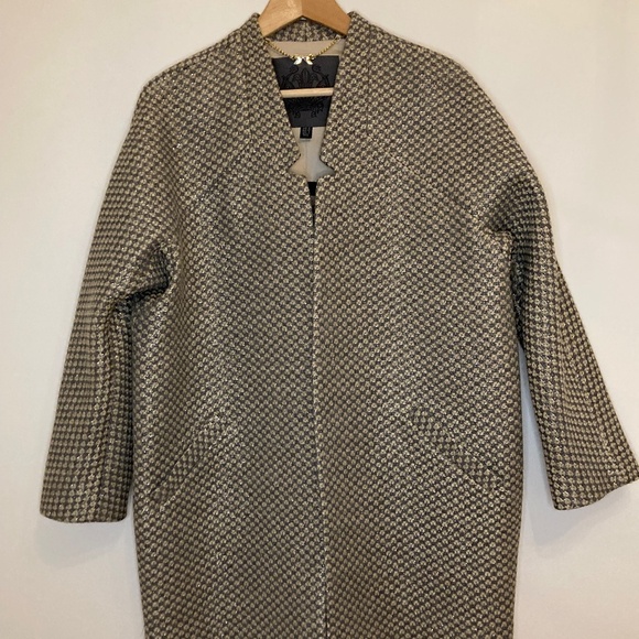 Coat - Picture 1 of 4